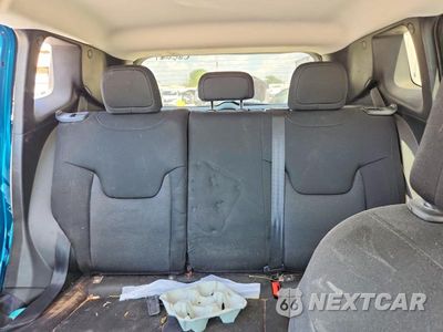 Zdjęcie 10 z 14 samochodu: 2020 JEEP RENEGADE SPORT VIN:ZACNJAAB0LPL53570 - miniatura