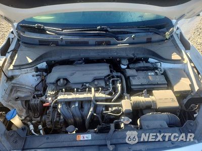 Zdjęcie 11 z 12 samochodu: 2022 HYUNDAI KONA SE VIN:KM8K2CAB7NU759079 - miniatura