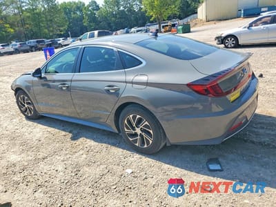 Drugie zdjęcie samochodu z przodu: 2021 HYUNDAI SONATA HYBRID BLUE VIN:KMHL24JJ0MA035509 - miniatura