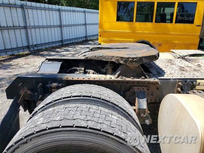 Zdjęcie 13 z 13 samochodu: 2017 MACK CXU612 SEMI TRUCK VIN:1M1AW01X3HM009794 - miniatura
