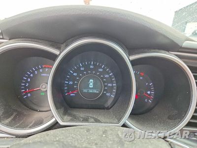 Zdjęcie 9 z 12 samochodu: 2014 KIA OPTIMA LX VIN:KNAGM4A77E5476212 - miniatura