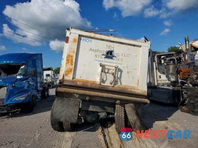 Zdjęcie 6 z 12 samochodu: 2018 VOLVO VNR DUMP TRUCK VIN:4V4W19EG1JN901727 - miniatura