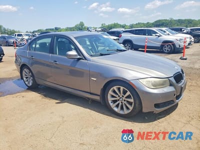 Czwarte zdjęcie samochodu z boku: 2009 BMW 328 XI SULEV VIN:WBAPK53519A643278 - miniatura