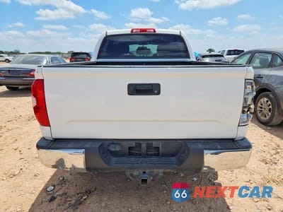 Zdjęcie 6 z 12 samochodu: 2016 TOYOTA TUNDRA CREWMAX SR5 VIN:5TFEY5F11GX199234 - miniatura