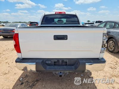 Zdjęcie 6 z 12 samochodu: 2016 TOYOTA TUNDRA CREWMAX SR5 VIN:5TFEY5F11GX199234 - miniatura