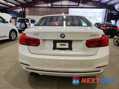 Zdjęcie 6 z 12 samochodu: 2017 BMW 330 I VIN:WBA8B9G37HNU56381 - miniatura