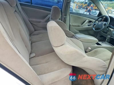 Zdjęcie 10 z 12 samochodu: 2007 TOYOTA CAMRY CE VIN:JTNBE46KX73112240 - miniatura