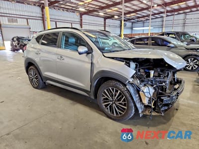 Czwarte zdjęcie samochodu z boku: 2020 HYUNDAI TUCSON ULTIMATE VIN:KM8J3CAL0LU211343 - miniatura