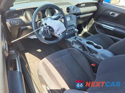 Zdjęcie 8 z 13 samochodu: 2021 FORD MUSTANG VIN:1FA6P8TH1M5139090 - miniatura