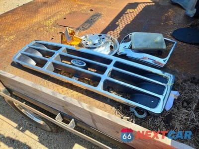 Zdjęcie 12 z 13 samochodu: 1995 FORD F350 VIN:2FDJF37GXSCA46613 - miniatura