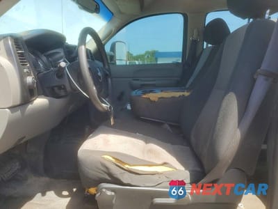 Zdjęcie 7 z 13 samochodu: 2008 CHEVROLET SILVERADO K2500 HEAVY DUTY VIN:1GCHK23638F193374 - miniatura