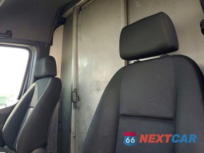 Zdjęcie 10 z 13 samochodu: 2019 MERCEDES-BENZ SPRINTER 2500/3500 VIN:WD4PF1CD5KP124671 - miniatura