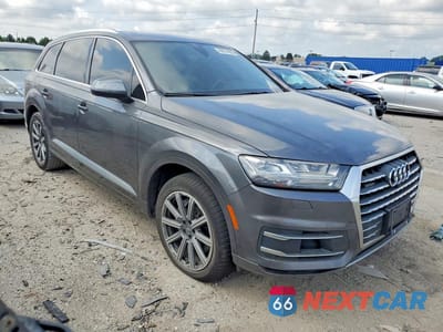 Czwarte zdjęcie samochodu z boku: 2018 AUDI Q7 PREMIUM PLUS VIN:WA1LAAF77JD041055 - miniatura