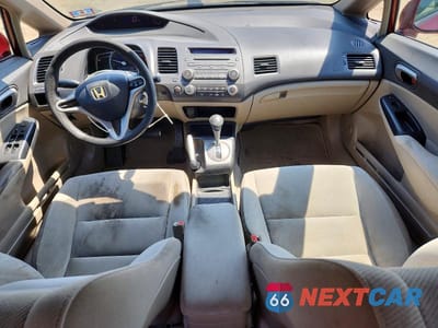 Zdjęcie 8 z 12 samochodu: 2010 HONDA CIVIC LX VIN:2HGFA1F55AH546792 - miniatura