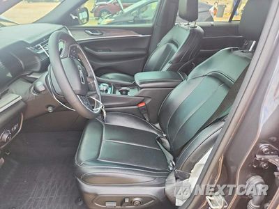 Zdjęcie 7 z 13 samochodu: 2024 JEEP GRAND CHEROKEE LIMITED VIN:1C4RJGBG9R8514807 - miniatura