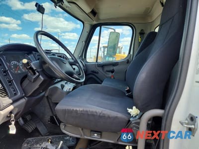 Zdjęcie 7 z 12 samochodu: 2020 FREIGHTLINER M2 106 MEDIUM DUTY VIN:3ALACWD22LDLY9881 - miniatura