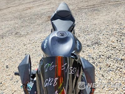 Piąte zdjęcie samochodu w środku: 2015 KAWASAKI ZX636 E VIN:JKBZXJE13FA016180 - miniatura