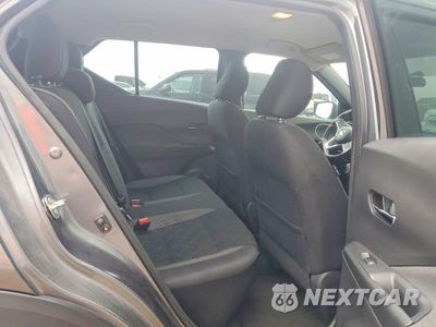 Zdjęcie 10 z 12 samochodu: 2019 NISSAN KICKS SV VIN:3N1CP5CUXKL520669 - miniatura