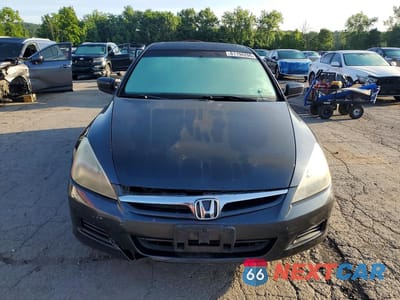 Piąte zdjęcie samochodu w środku: 2007 HONDA ACCORD EX VIN:1HGCM56887A023642 - miniatura