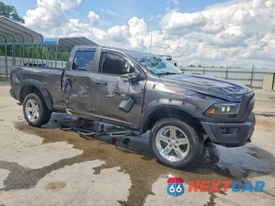 Czwarte zdjęcie samochodu z boku: 2020 RAM 1500 CLASSIC WARLOCK/SLT VIN:1C6RR7GG2LS159952 - miniatura
