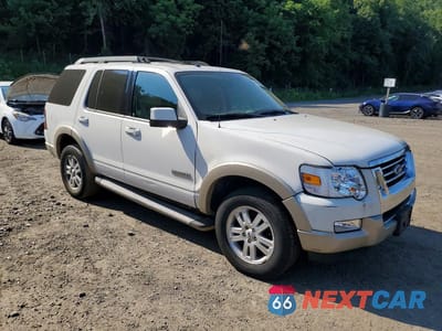 Czwarte zdjęcie samochodu z boku: 2008 FORD EXPLORER EDDIE BAUER VIN:1FMEU74EX8UA14030 - miniatura