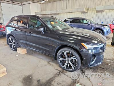 Czwarte zdjęcie samochodu z boku: 2022 VOLVO XC60 T8 RECHARGE R-DESIGN VIN:YV4H60DMXN1070134 - miniatura