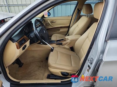 Zdjęcie 7 z 12 samochodu: 2006 BMW 325 I VIN:WBAVB135X6PT19190 - miniatura