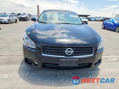 Piąte zdjęcie samochodu w środku: 2011 NISSAN MAXIMA 3.5 S VIN:1N4AA5AP4BC855432 - miniatura