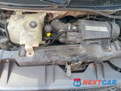 Zdjęcie 12 z 13 samochodu: 2006 CHEVROLET EXPRESS G3500 VIN:1GBJG31U961139621 - miniatura