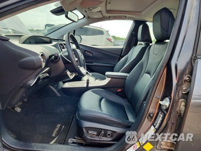 Zdjęcie 7 z 12 samochodu: 2016 TOYOTA PRIUS FOUR VIN:JTDKARFU4G3024329 - miniatura