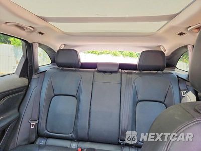 Zdjęcie 10 z 13 samochodu: 2017 JAGUAR F-PACE VIN:SADCS2BV3HA062837 - miniatura