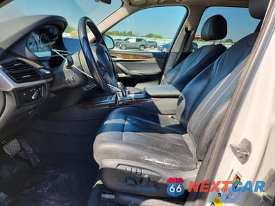 Zdjęcie 7 z 13 samochodu: 2016 BMW X5 VIN:5UXKR0C59G0P25532 - miniatura