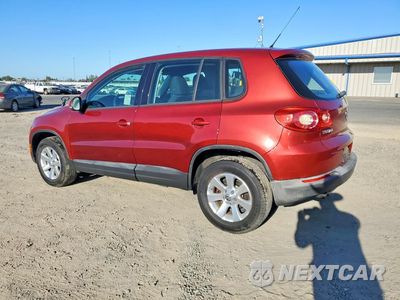 Drugie zdjęcie samochodu z przodu: 2010 VOLKSWAGEN TIGUAN S/SE/SEL VIN:WVGAV7AX4AW000474 - miniatura