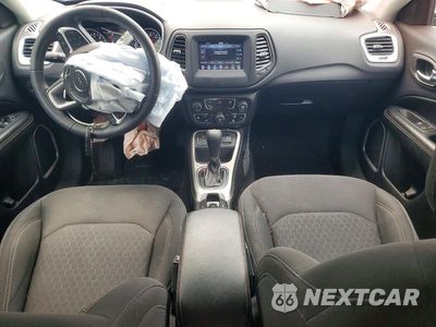 Zdjęcie 8 z 12 samochodu: 2018 JEEP COMPASS SPORT VIN:3C4NJCAB4JT471223 - miniatura