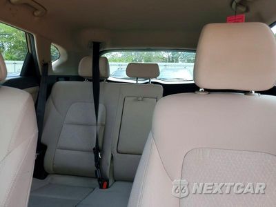 Zdjęcie 10 z 13 samochodu: 2016 HYUNDAI TUCSON ECO VIN:KM8J33A28GU061754 - miniatura