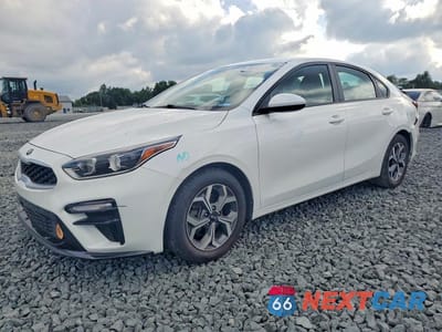 2021 KIA FORTE LXS 3KPF24AD1ME392254 - główne zdjęcie licytacji z USA - miniatura