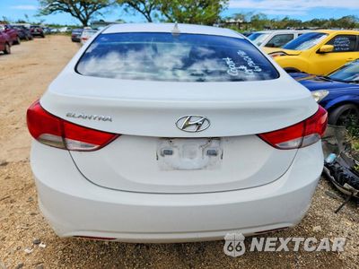 Zdjęcie 6 z 12 samochodu: 2012 HYUNDAI ELANTRA GLS VIN:KMHDH4AE3CU243905 - miniatura
