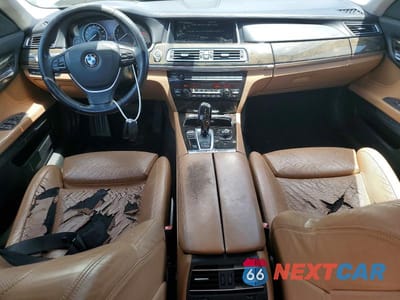 Zdjęcie 8 z 12 samochodu: 2013 BMW 750 LI VIN:WBAYE8C51DDE22285 - miniatura