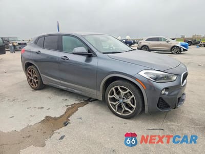 Czwarte zdjęcie samochodu z boku: 2018 BMW X2 XDRIVE28I VIN:WBXYJ5C31JEB19348 - miniatura