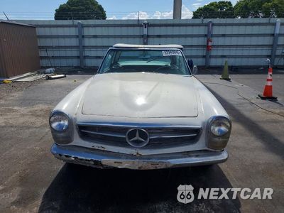 Piąte zdjęcie samochodu w środku: 1967 MERCEDES-BENZ C-CLASS 30 VIN:0163345230SL - miniatura