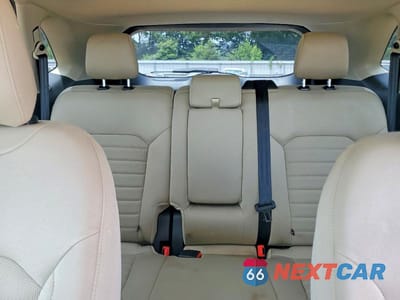 Zdjęcie 10 z 13 samochodu: 2016 FORD EDGE SE VIN:2FMPK3G94GBC40431 - miniatura