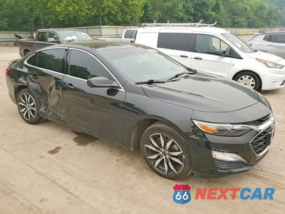 Czwarte zdjęcie samochodu z boku: 2024 CHEVROLET MALIBU RS VIN:1G1ZG5ST8RF234901 - miniatura