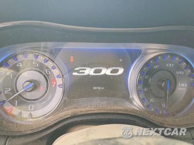 Zdjęcie 9 z 12 samochodu: 2019 CHRYSLER 300 S VIN:2C3CCAGG3KH640588 - miniatura