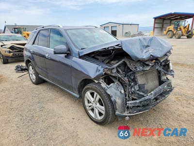 Czwarte zdjęcie samochodu z boku: 2014 MERCEDES-BENZ ML 350 4MATIC VIN:4JGDA5HBXEA363162 - miniatura