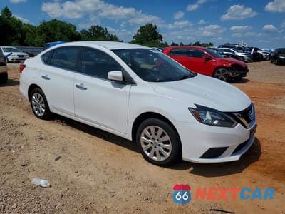 Czwarte zdjęcie samochodu z boku: 2018 NISSAN SENTRA S VIN:3N1AB7AP2JY328713 - miniatura