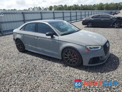 Czwarte zdjęcie samochodu z boku: 2019 AUDI RS3 VIN:WUABWGFF8KA905498 - miniatura