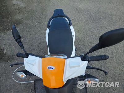 Piąte zdjęcie samochodu w środku: 2022 CF MOTO SCOOTER VIN:RFLDA0518NA004572 - miniatura