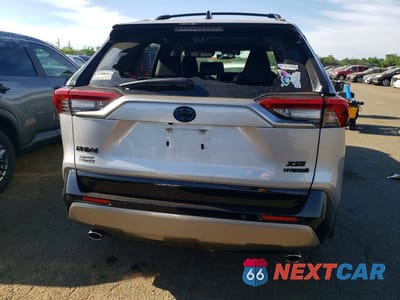 Zdjęcie 6 z 13 samochodu: 2024 TOYOTA RAV4 XSE VIN:JTME6RFV5RD569184 - miniatura