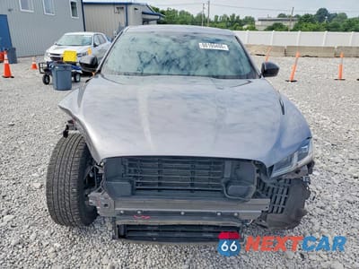 Piąte zdjęcie samochodu w środku: 2024 JAGUAR F-PACE R-DYNAMIC S VIN:SADCT2EX8RA726772 - miniatura