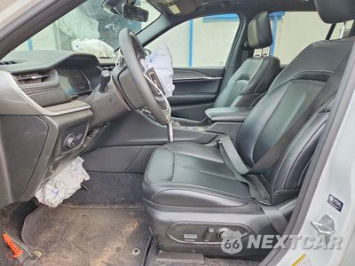Zdjęcie 7 z 13 samochodu: 2025 JEEP GRAND CHEROKEE LIMITED VIN:1C4RJHBG6SC321166 - miniatura